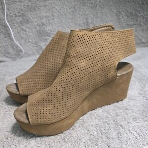 Pierre Dumas Perforated Platform Wedge Sandals Tan Suede Peep Toe Womens 10